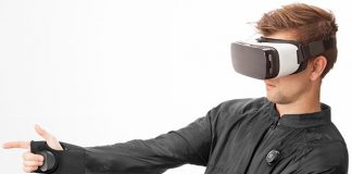Мексиканские разработчики Machina продемонстировали работу VR-куртки OBE